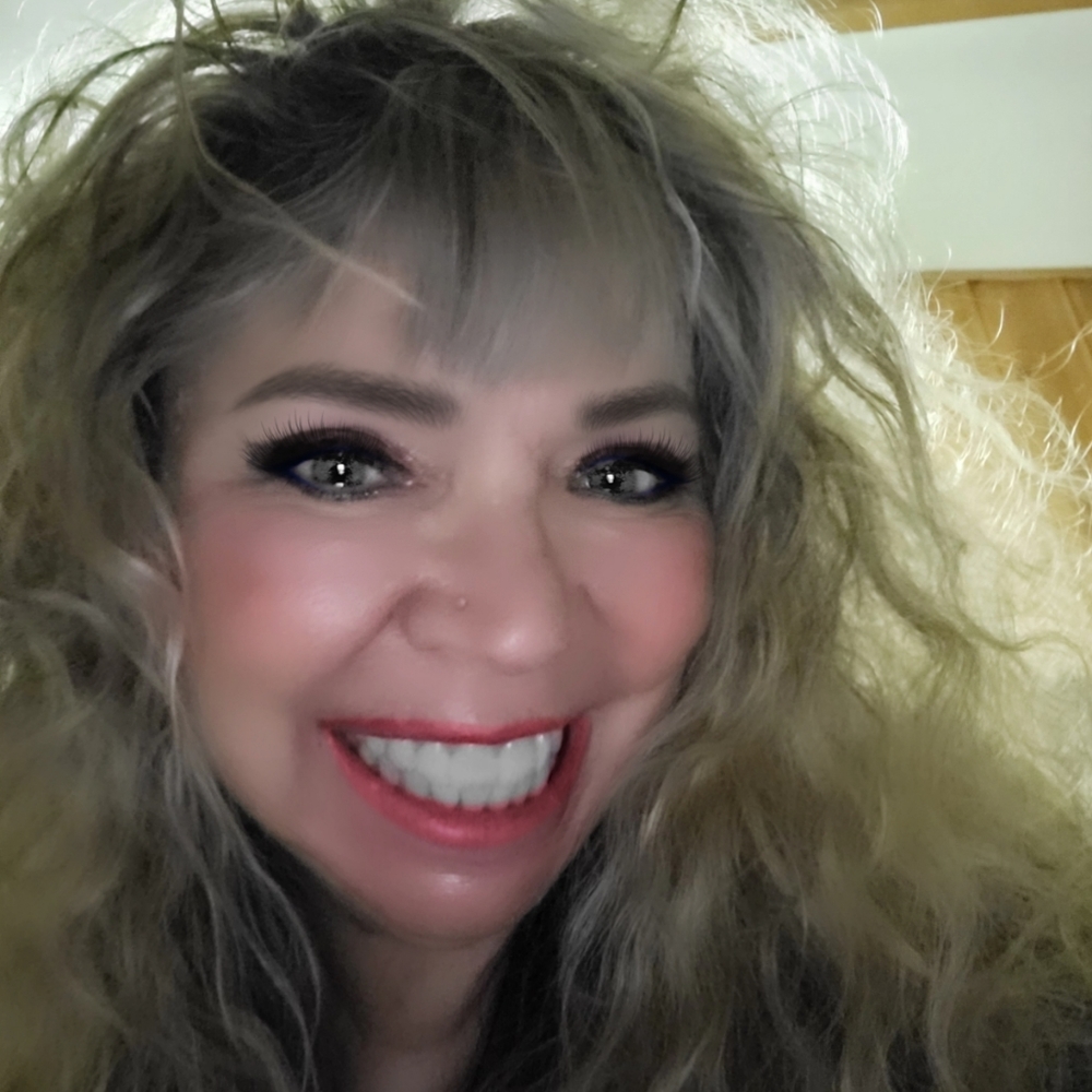 Meet your Posher, Sandra